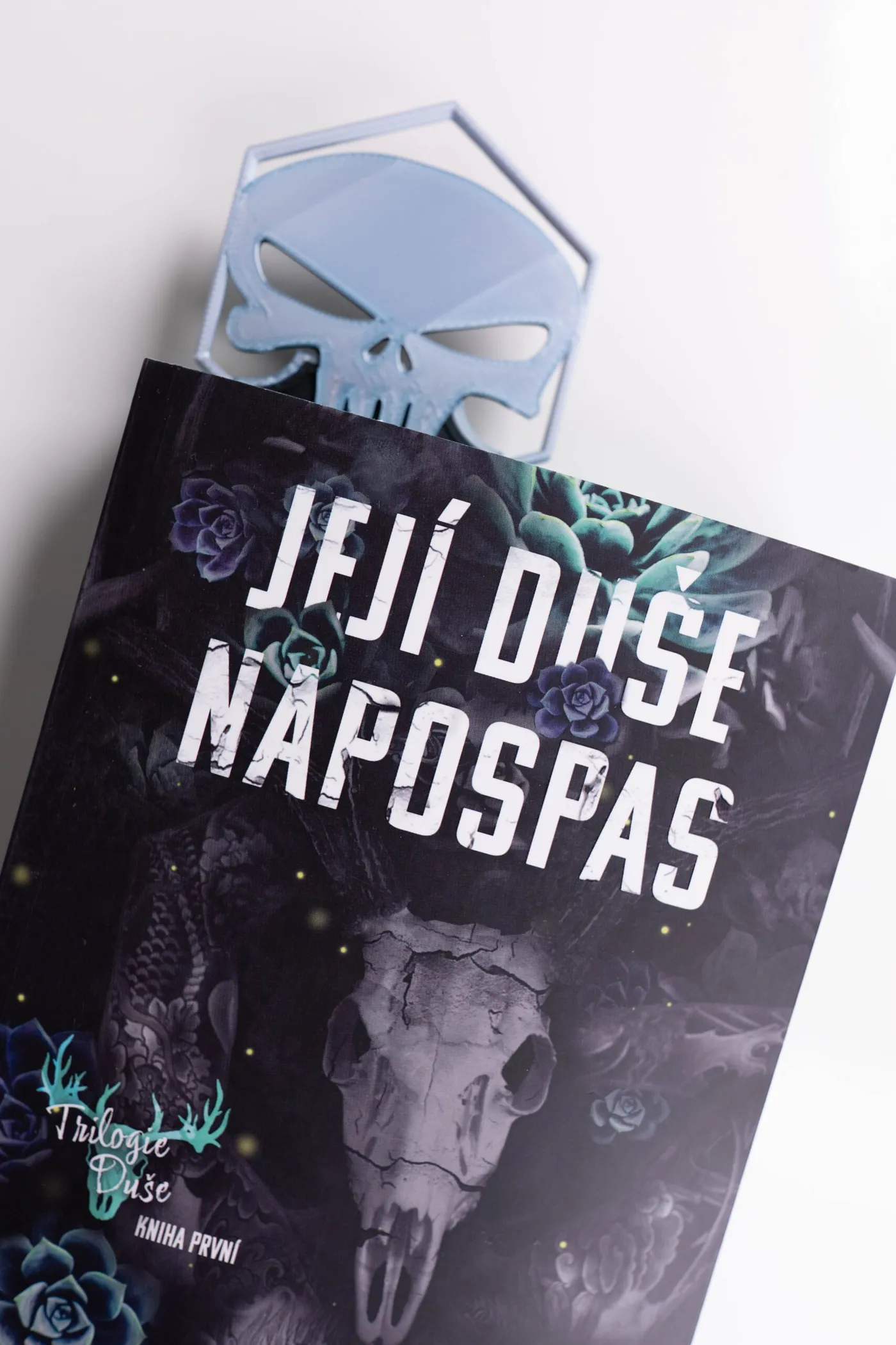 Záložka „Dobré dievča číta Dark Romance“ – s lebkou