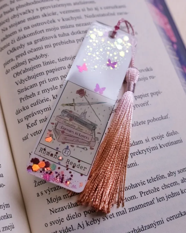 Záložka „Bookish Reader“ – s kôpkou kníh