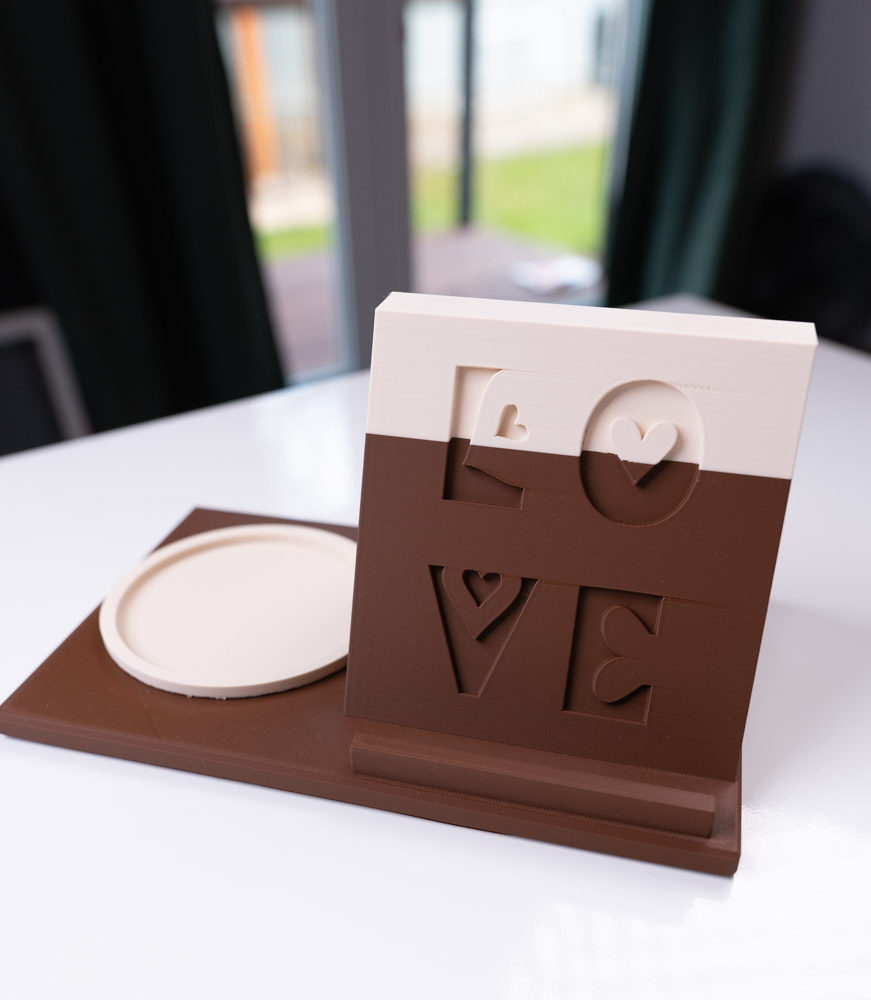 stojan na kindle knihu