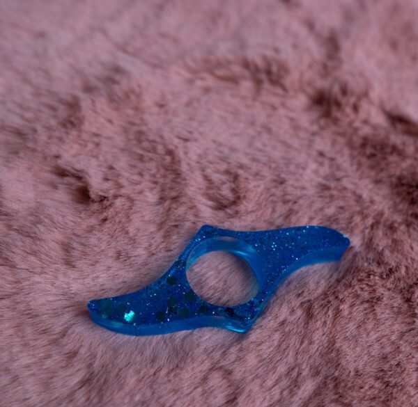 Book holder z epoxidu