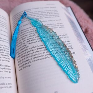 pierko, zalozka, modra, kniha, epoxid