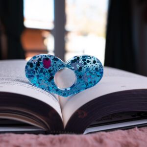 book holder, srdce, epoxid