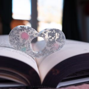 book holder, srdce, epoxid