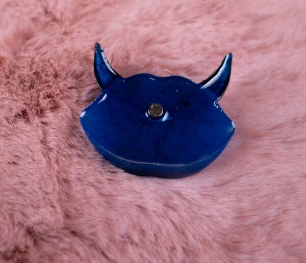 Magnetka v podobe pier