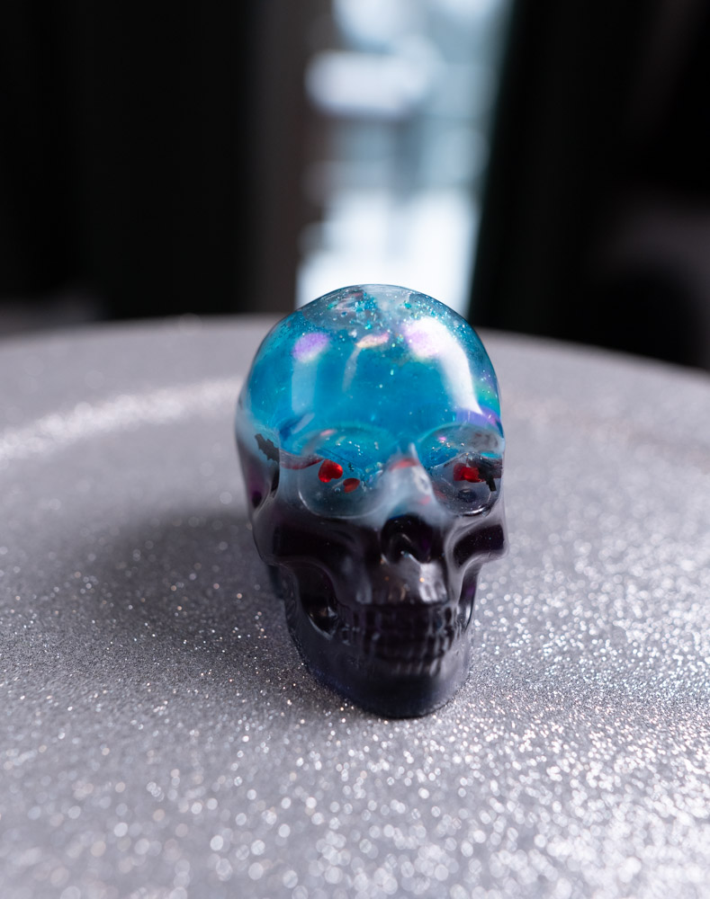 lebka tekutý stred živica epoxid dekoracia