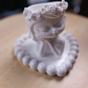 sada svietnik tanierik dievcatko sviecka sadra