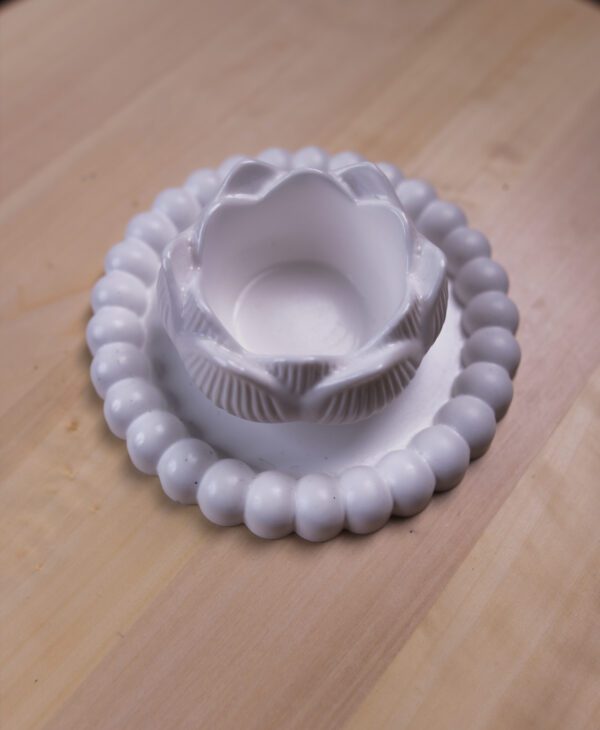 Sada – tanierik a svietnik 