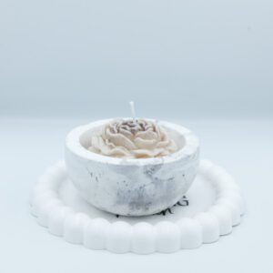 Sada - tanierik a svietnik so sviečkou