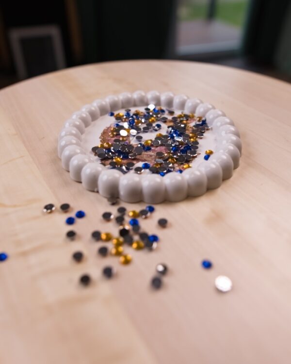 tanierik srdce srdiecko sadra rucna vyroba sviecka svietnik motyl