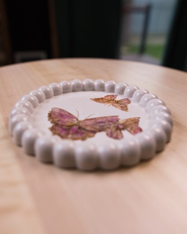 tanierik srdce srdiecko sadra rucna vyroba sviecka svietnik motyl