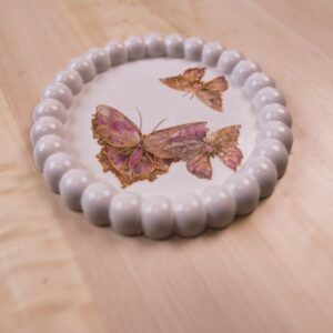 tanierik srdce srdiecko sadra rucna vyroba sviecka svietnik motyl