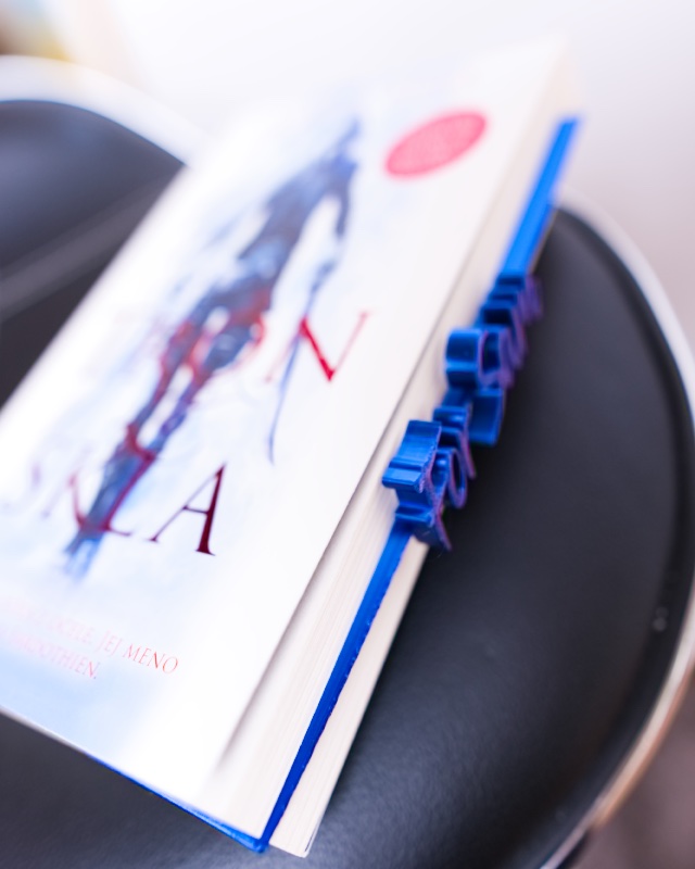 tron zo skla Throne of glass zalozky bookmark