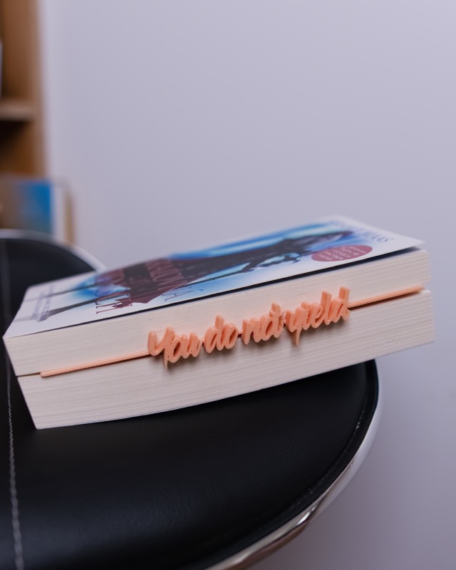 tron zo skla Throne of glass zalozky bookmark