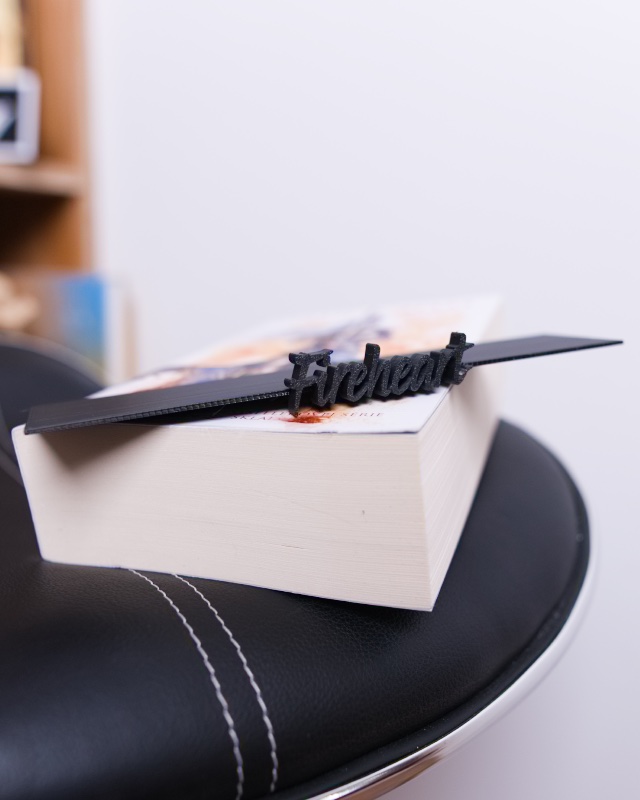tron zo skla Throne of glass zalozky bookmark