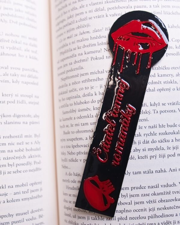 dark romance reader zalozka bookmark citatel temnej romantiky